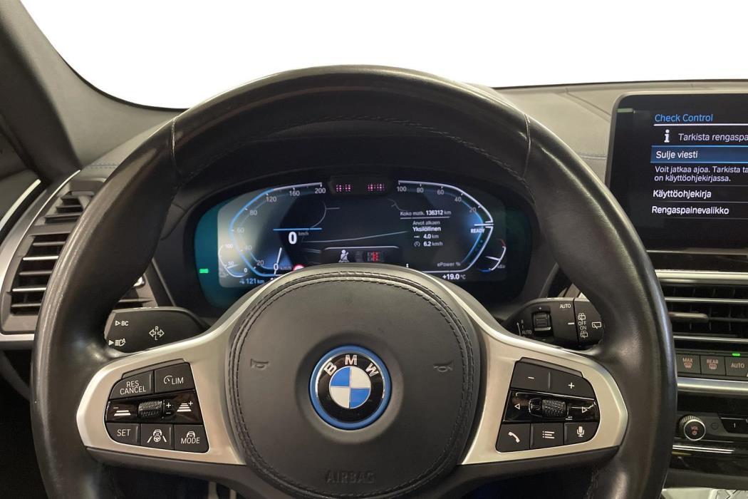 BMW iX3 2023