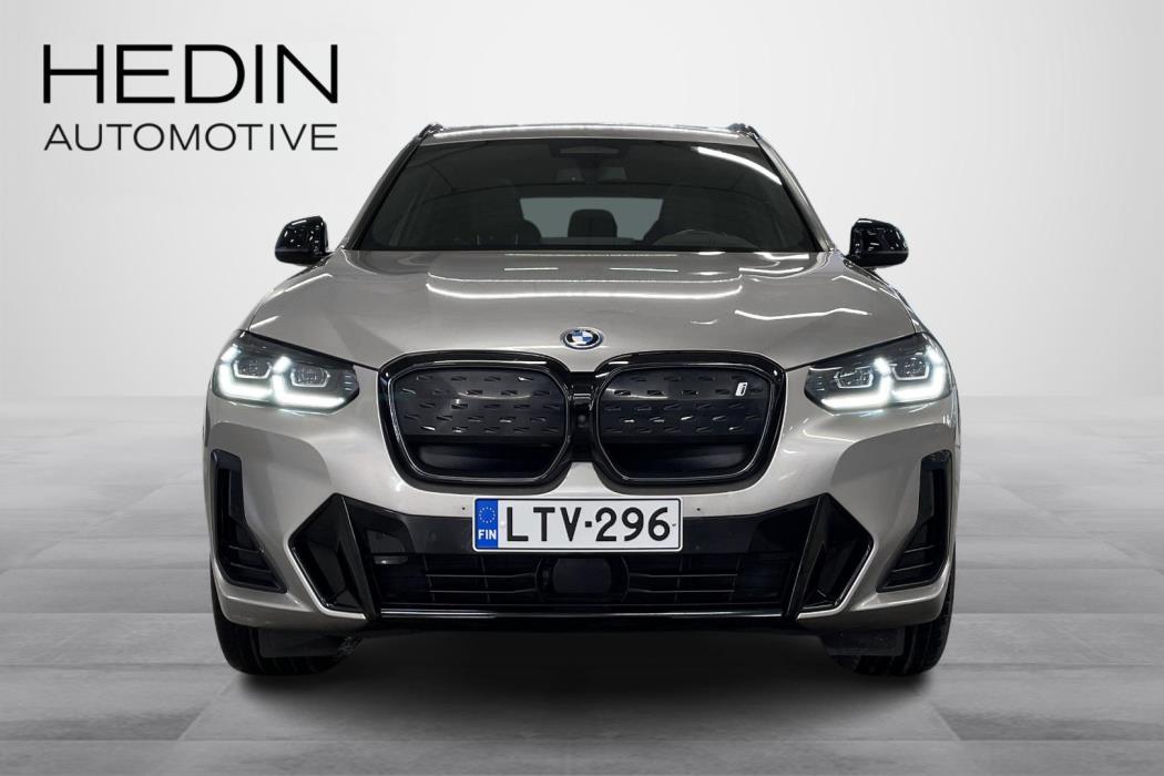 BMW iX3 2023