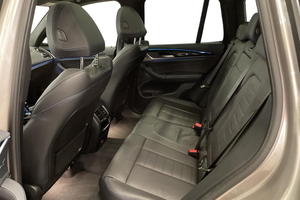 BMW iX3 2023