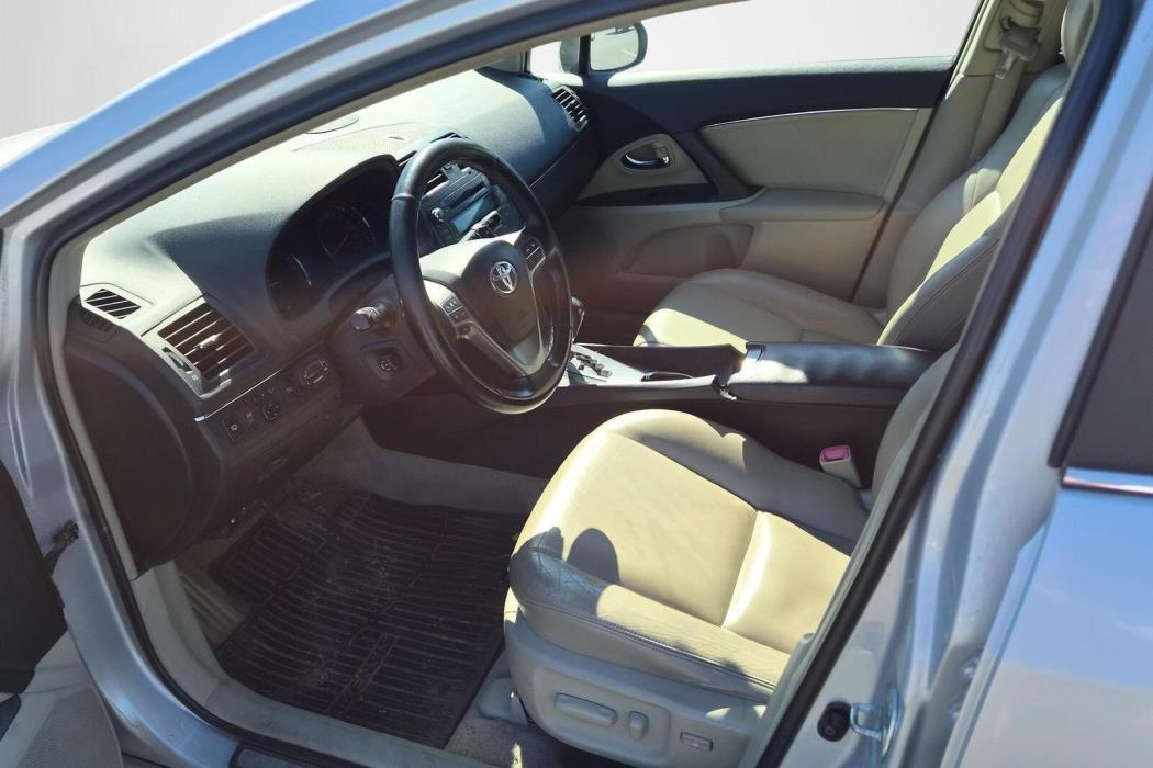 Toyota Avensis 2010