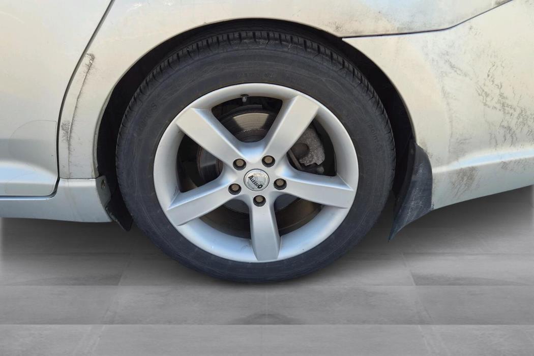 Toyota Avensis 2010
