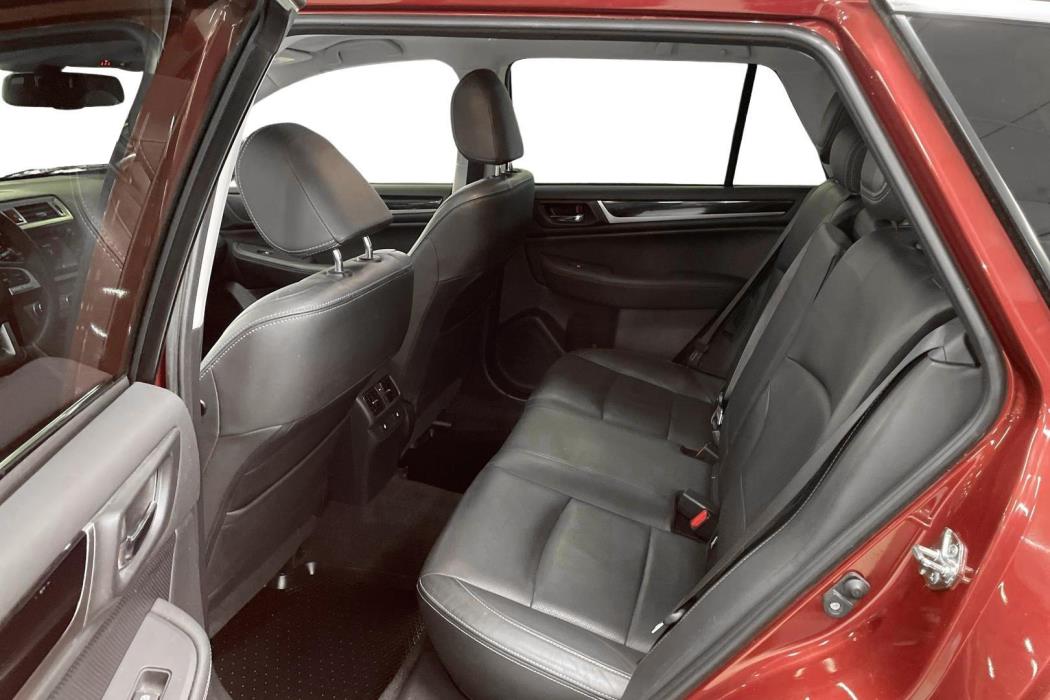 Subaru Outback 2016