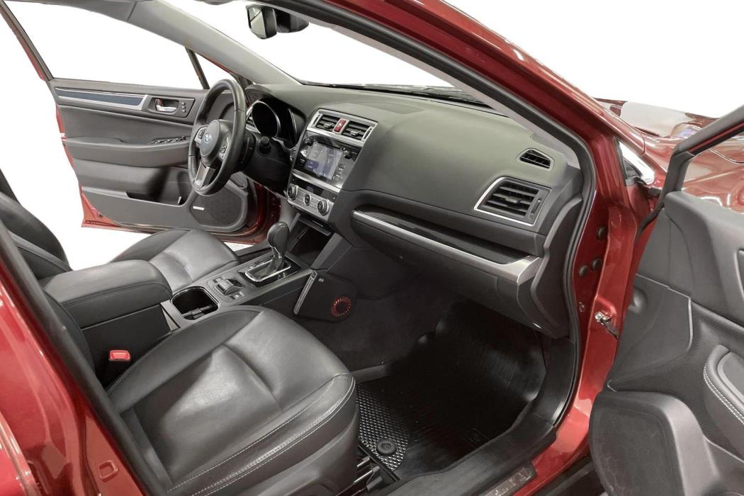 Subaru Outback 2016