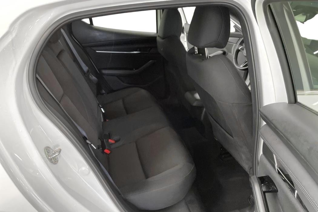 MAZDA 3 2025