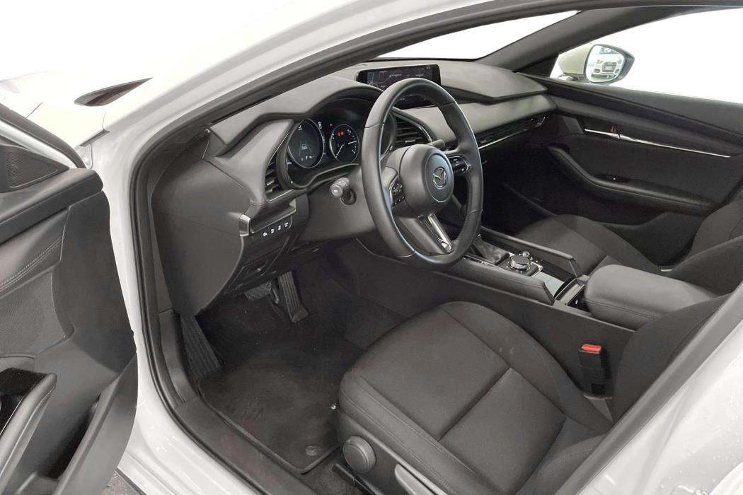 MAZDA 3 2025