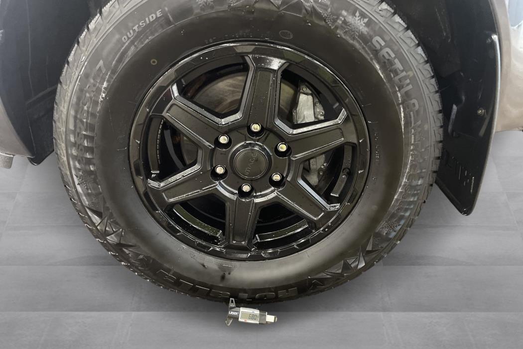 TOYOTA HILUX 2024
