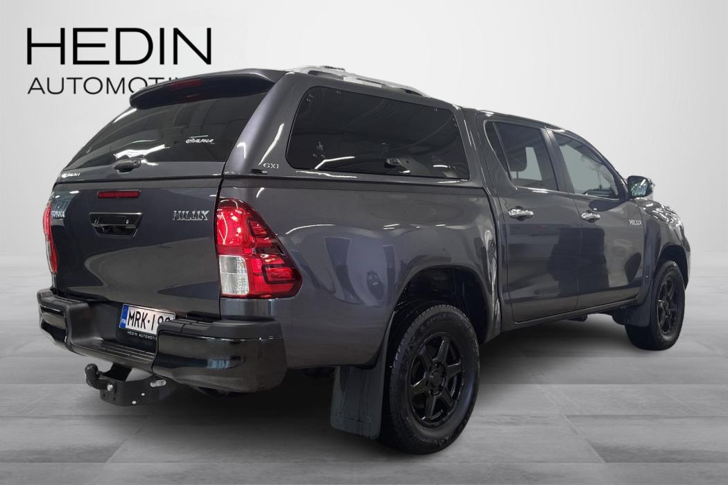 TOYOTA HILUX 2024