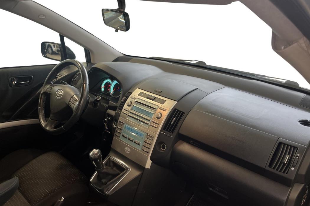TOYOTA COROLLA VERSO 2008