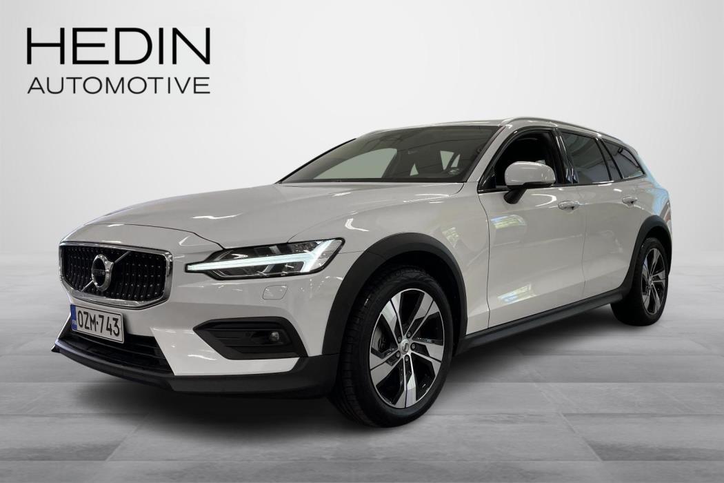 Volvo V60 Cross Country 2022