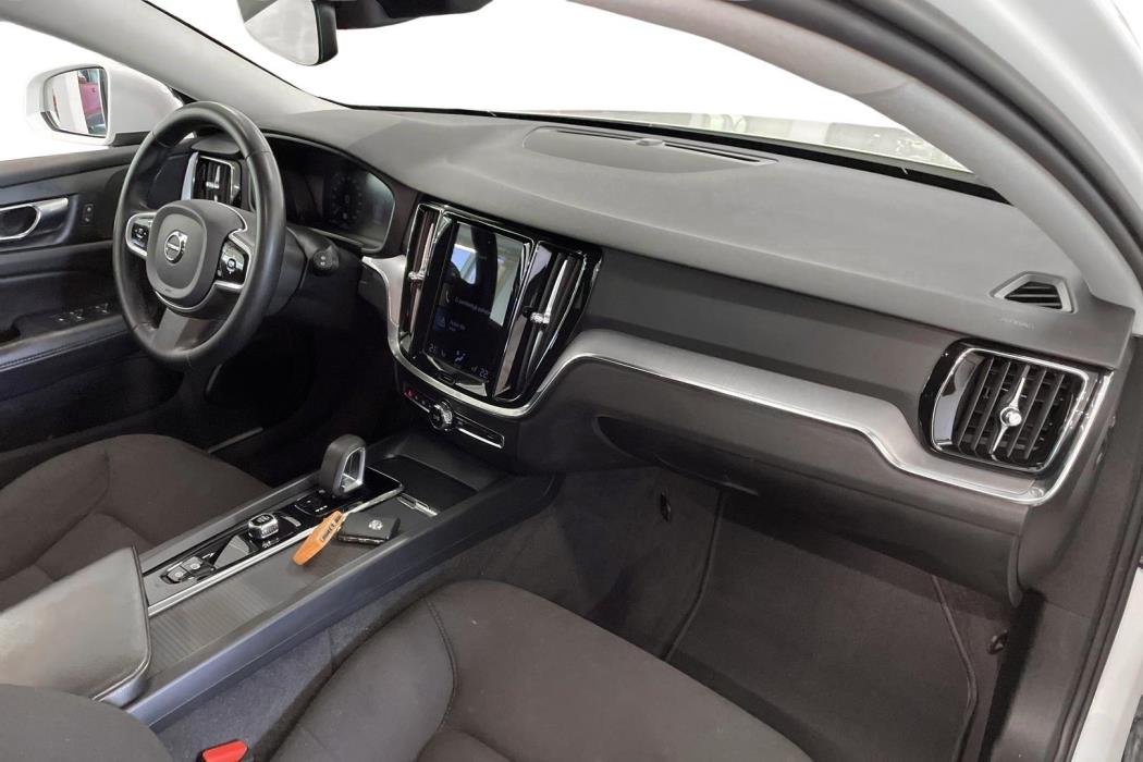 Volvo V60 Cross Country 2022