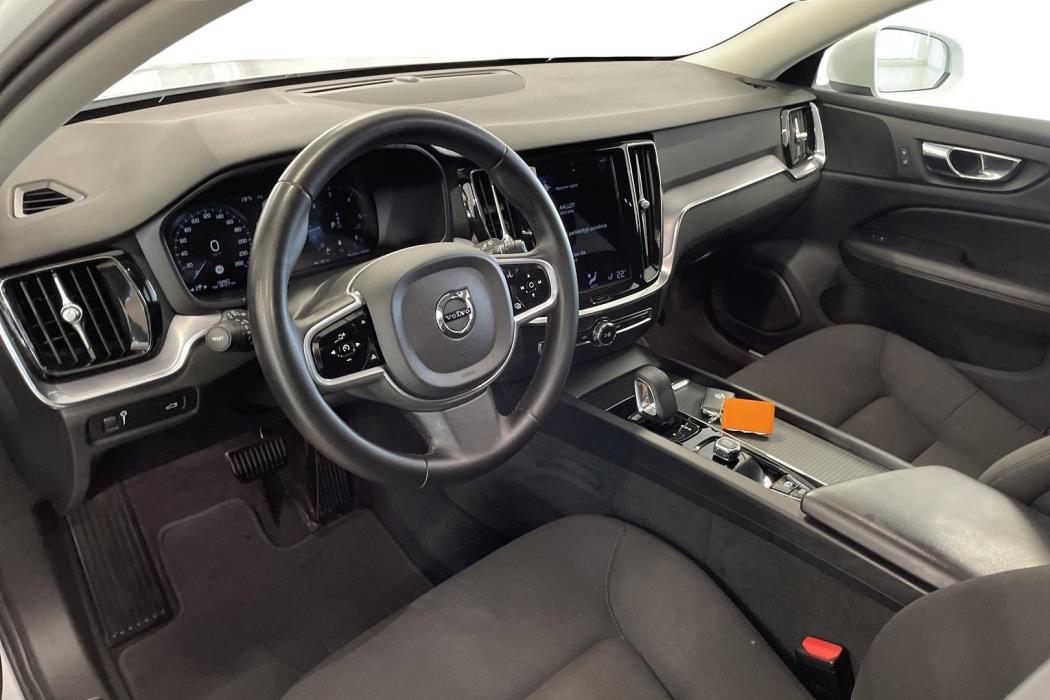 Volvo V60 Cross Country 2022