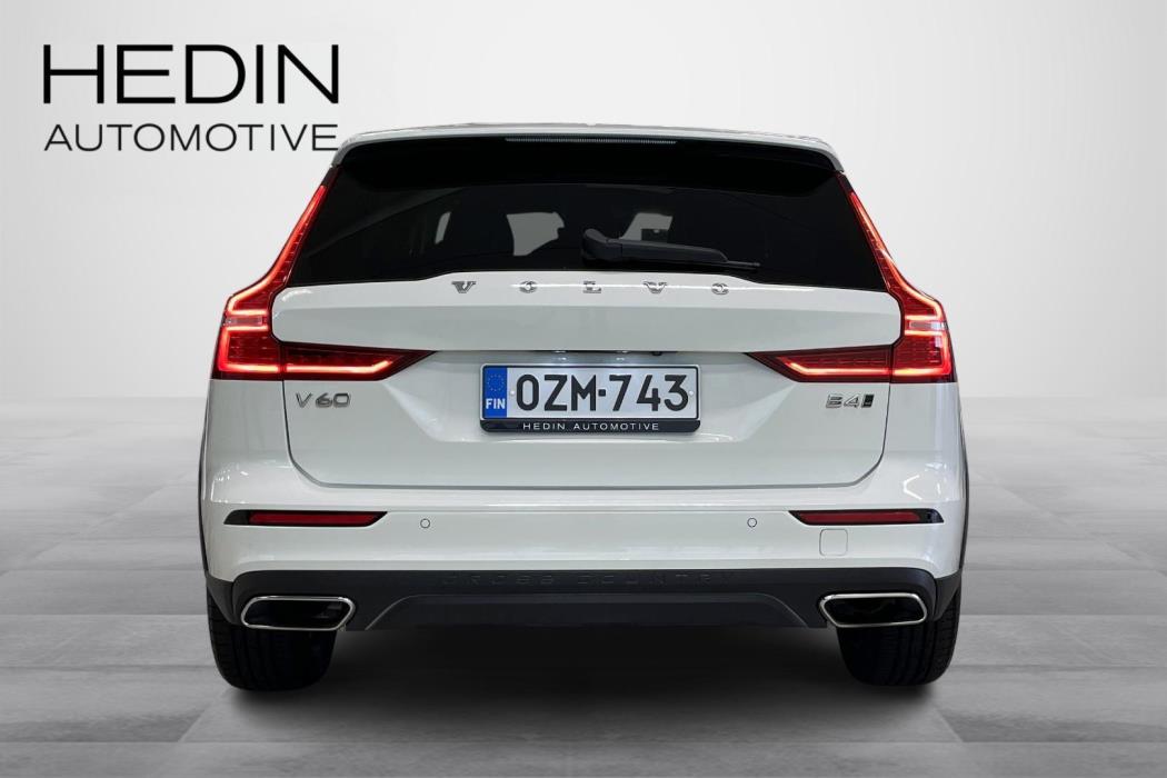 Volvo V60 Cross Country 2022