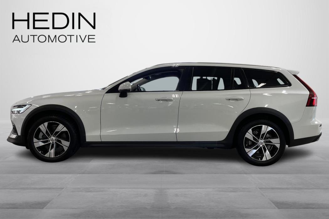 Volvo V60 Cross Country 2022