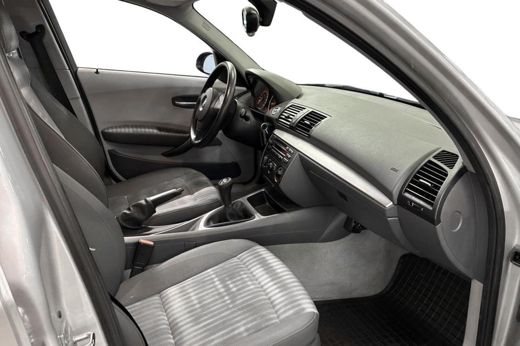 BMW 120 2006