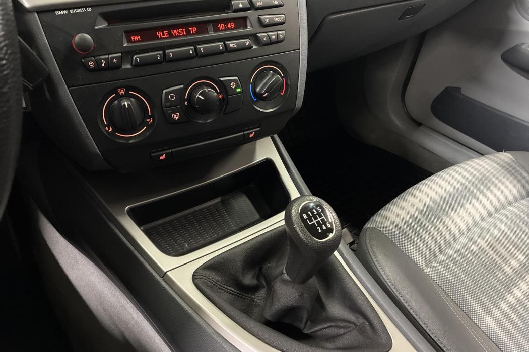 BMW 120 2006
