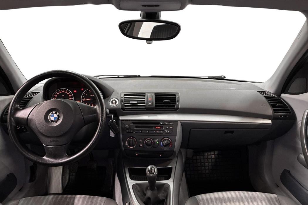 BMW 120 2006