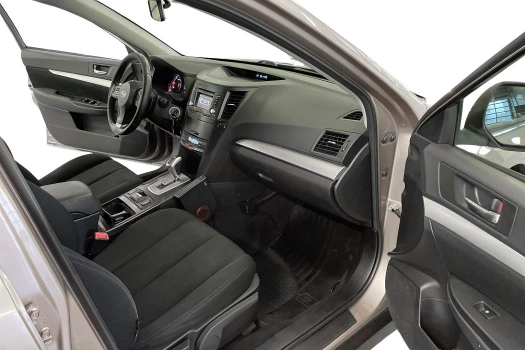 SUBARU OUTBACK 2014