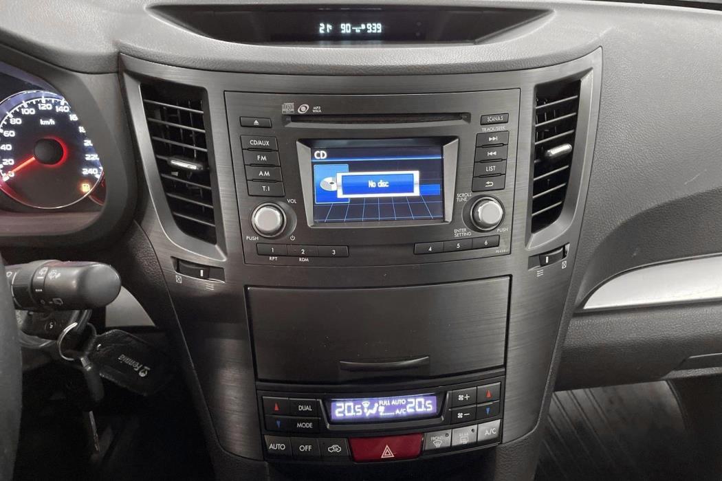 SUBARU OUTBACK 2014