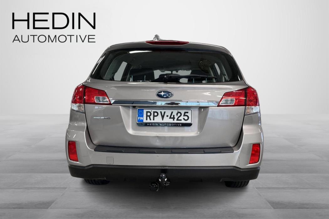SUBARU OUTBACK 2014
