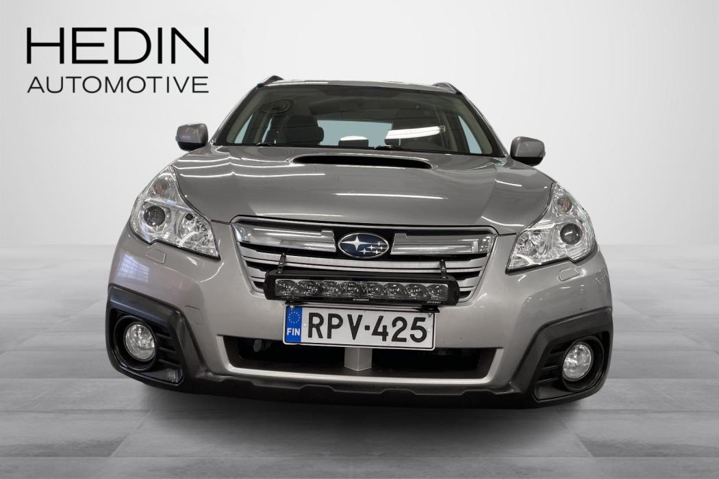SUBARU OUTBACK 2014