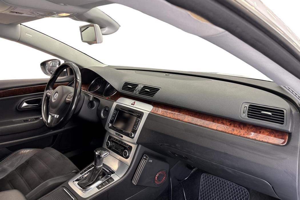 VOLKSWAGEN PASSAT CC 2010