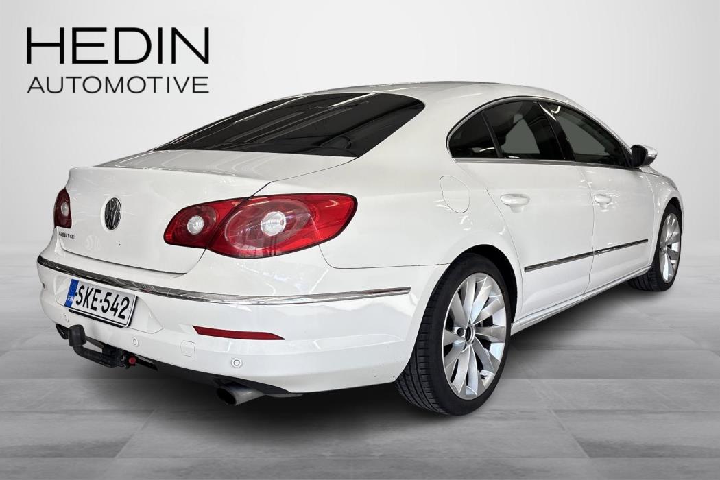 VOLKSWAGEN PASSAT CC 2010