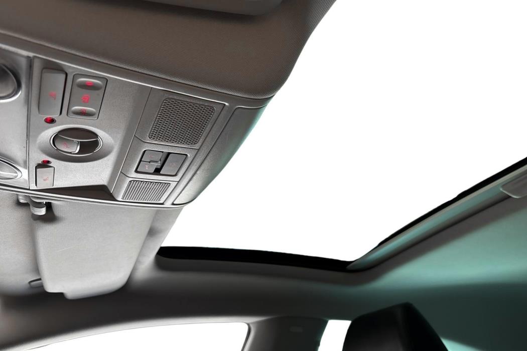 VOLKSWAGEN PASSAT CC 2010