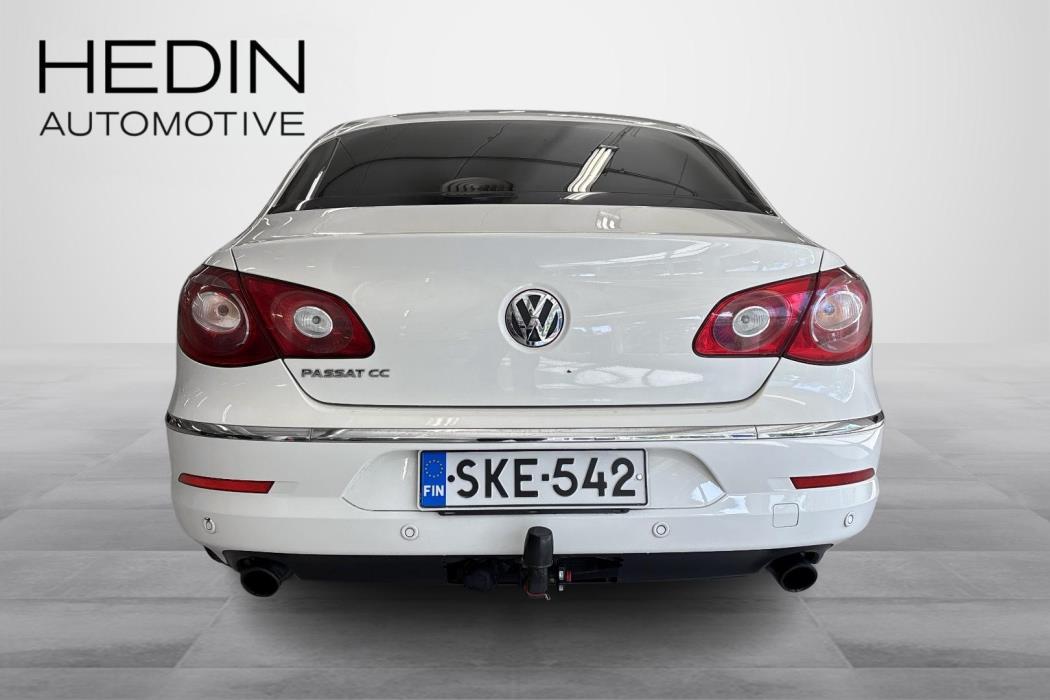 VOLKSWAGEN PASSAT CC 2010