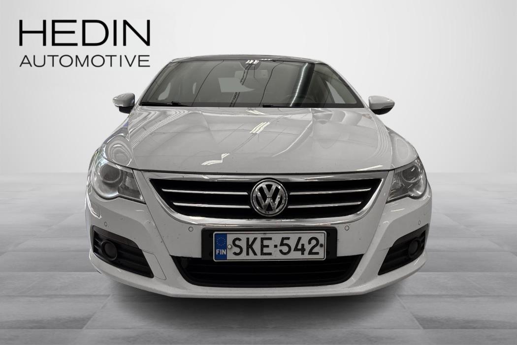 VOLKSWAGEN PASSAT CC 2010