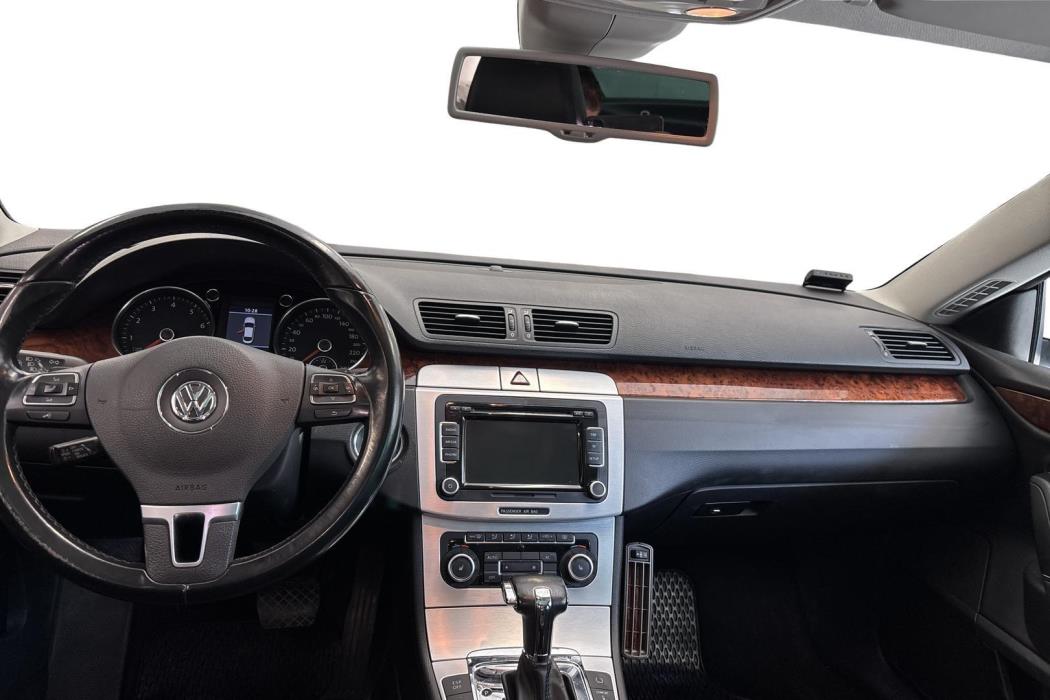 VOLKSWAGEN PASSAT CC 2010