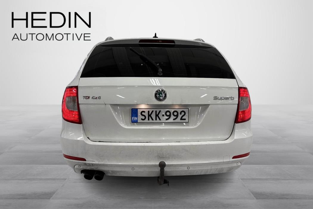 SKODA SUPERB 2010
