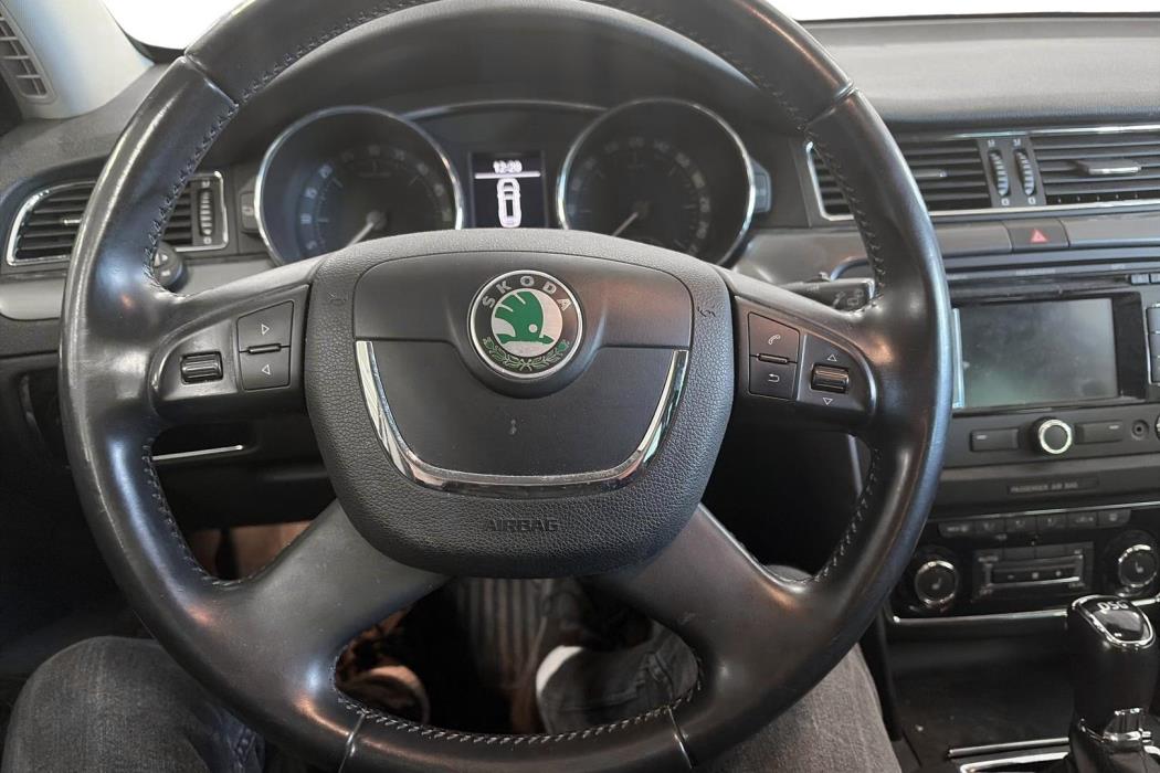 Skoda Superb 2013