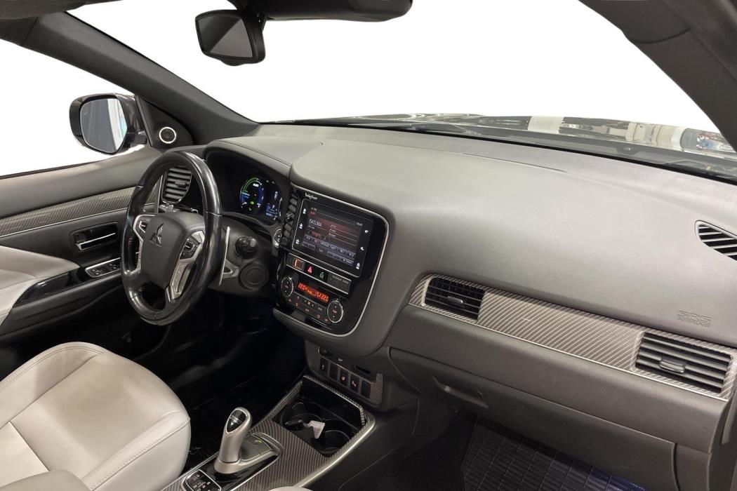 Mitsubishi Outlander PHEV 2019