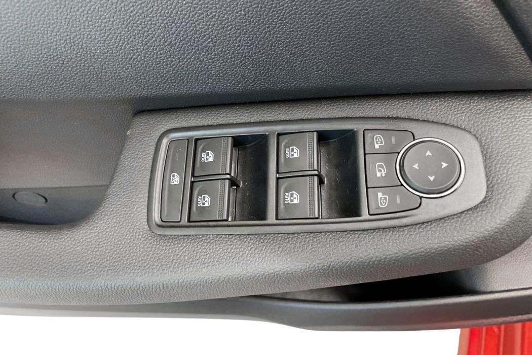 MITSUBISHI COLT 2025