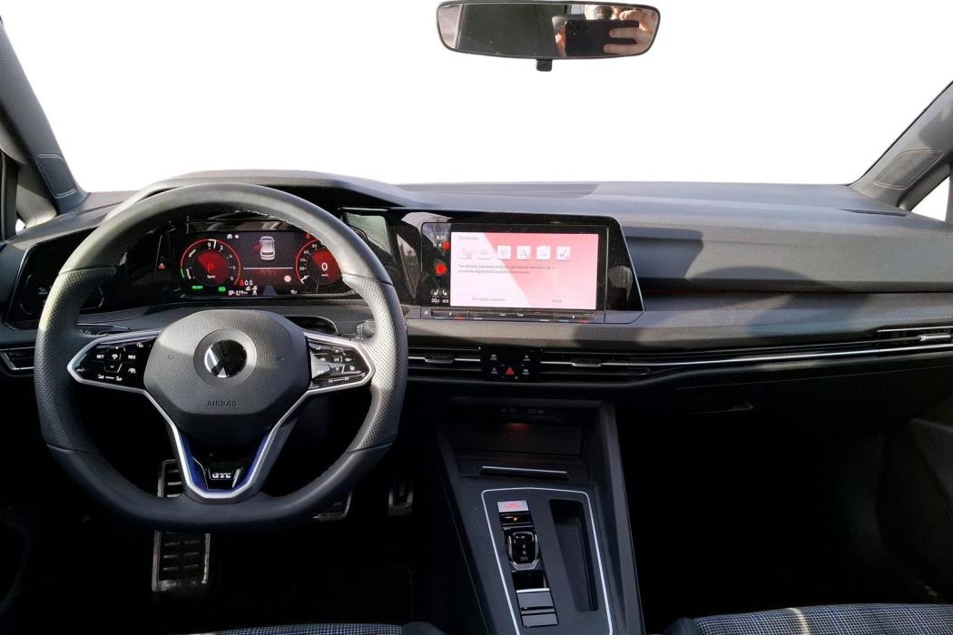 Volkswagen Golf 2021