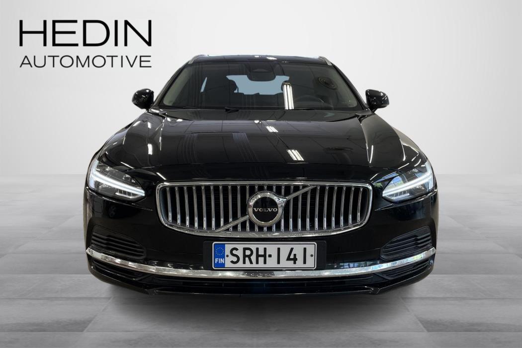 Volvo V90 2023