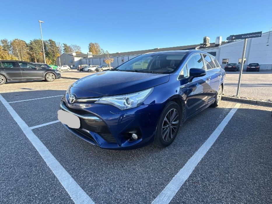 TOYOTA AVENSIS 2016
