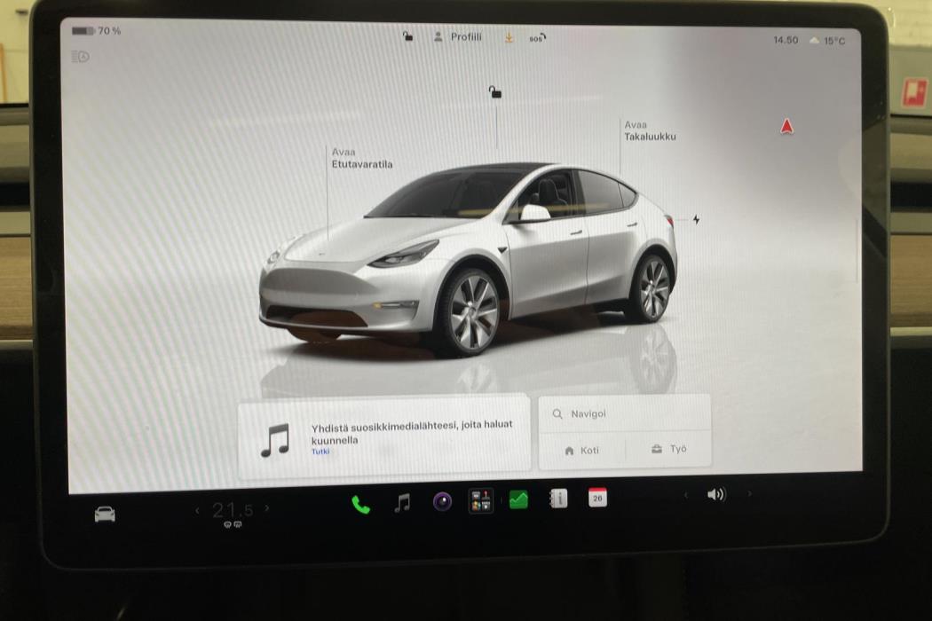 Tesla Model Y 2024