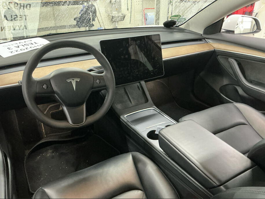 Tesla Model 3 2022
