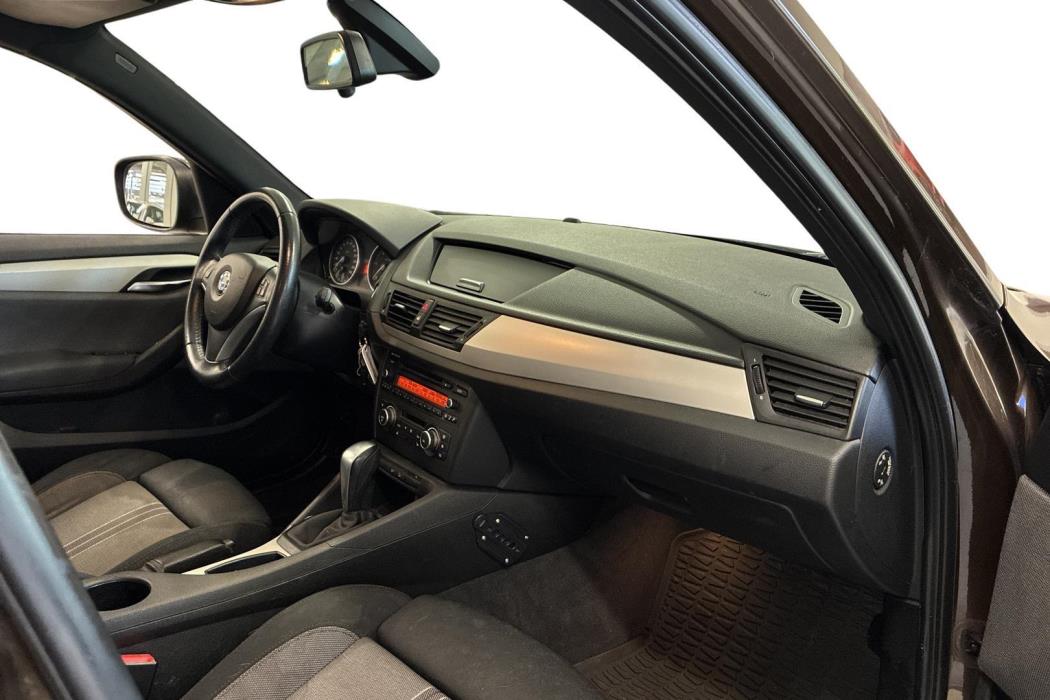 BMW X1 2011