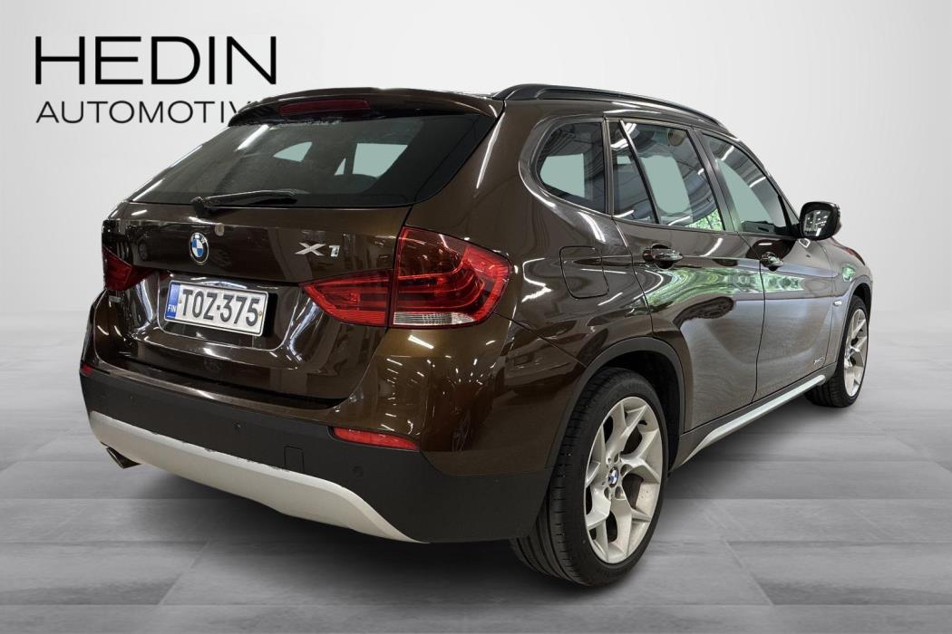 BMW X1 2011