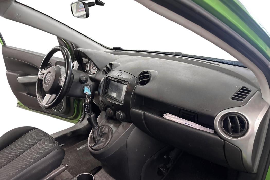 MAZDA Mazda2 2009