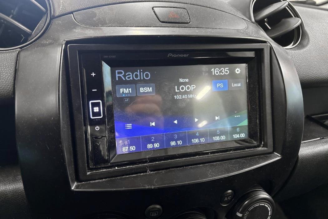 MAZDA Mazda2 2009