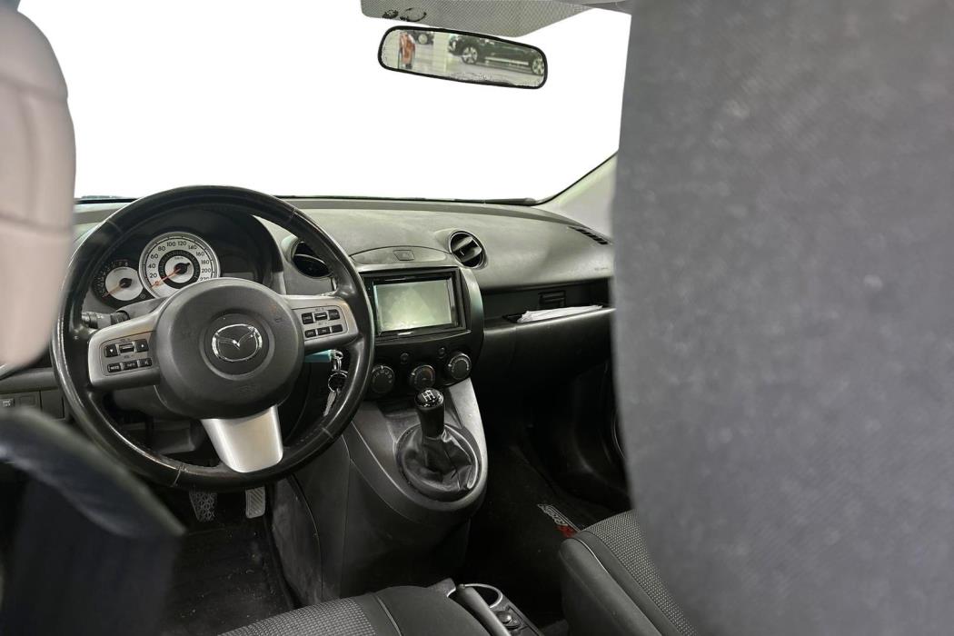 MAZDA Mazda2 2009