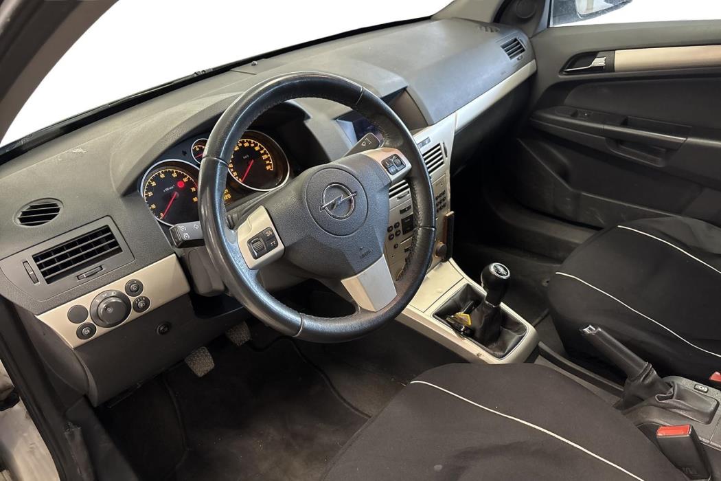 OPEL ASTRA 2007