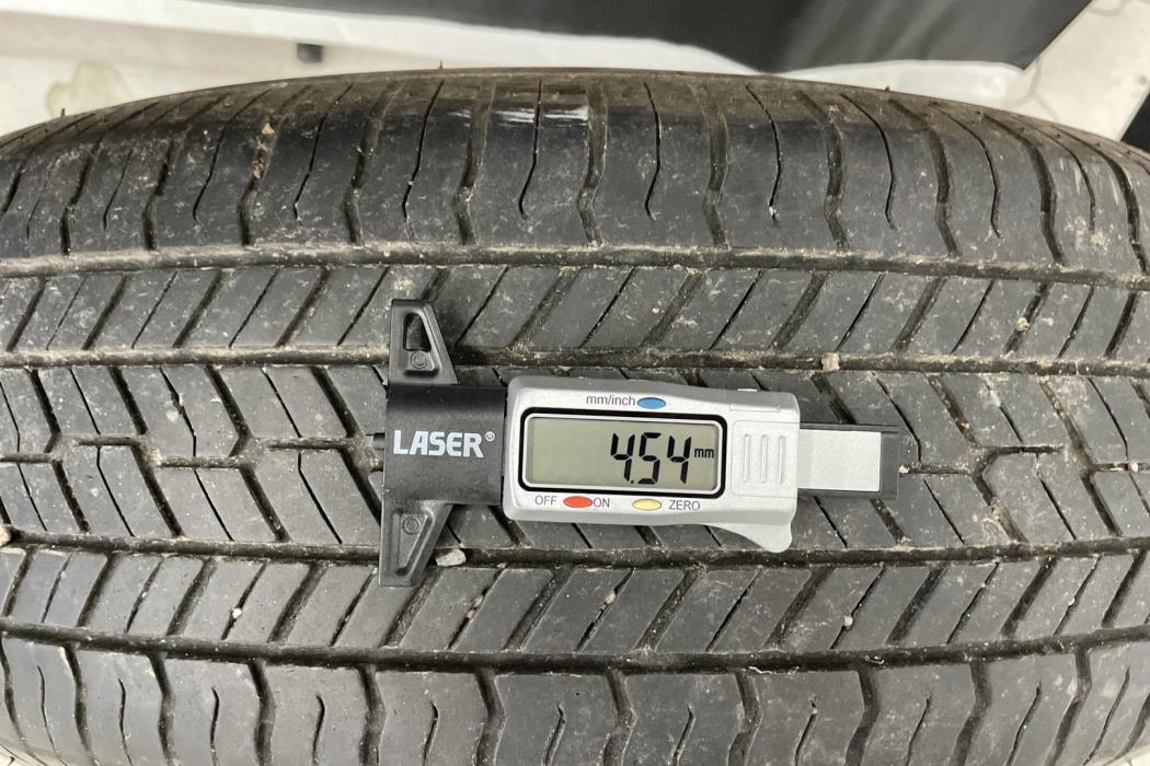 Mitsubishi Outlander PHEV 2016