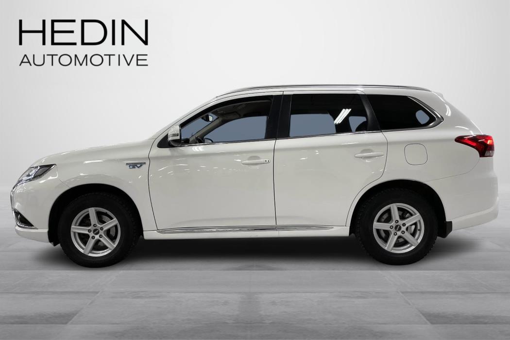 Mitsubishi Outlander PHEV 2016