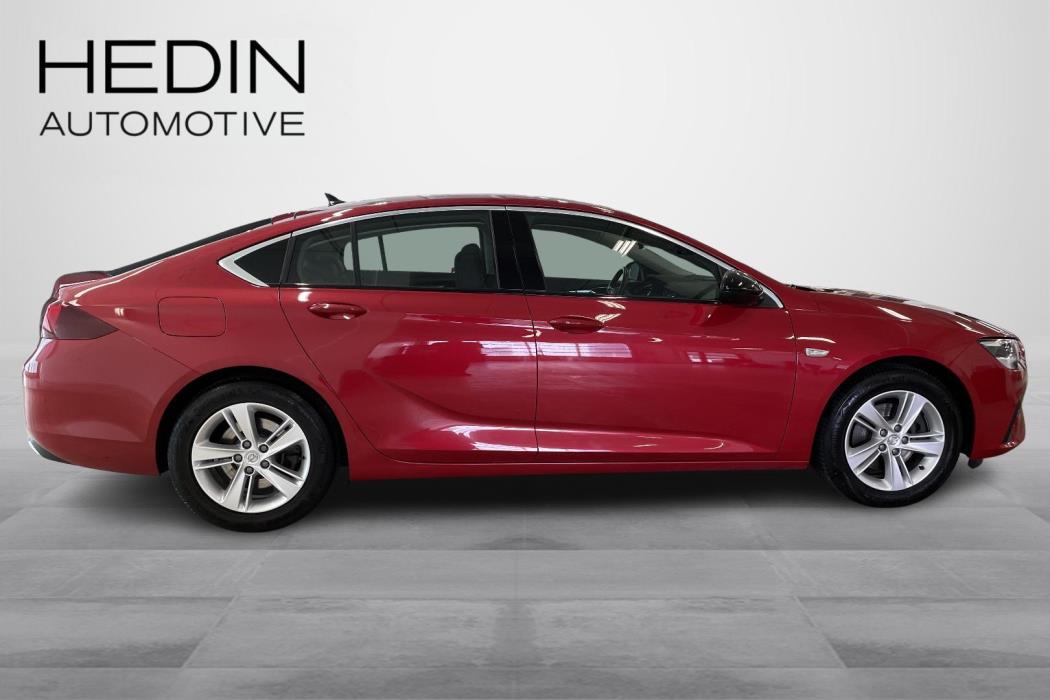 OPEL INSIGNIA 2022