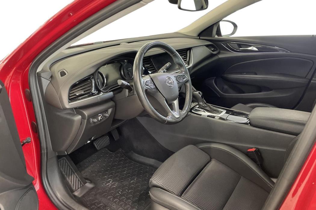 OPEL INSIGNIA 2022