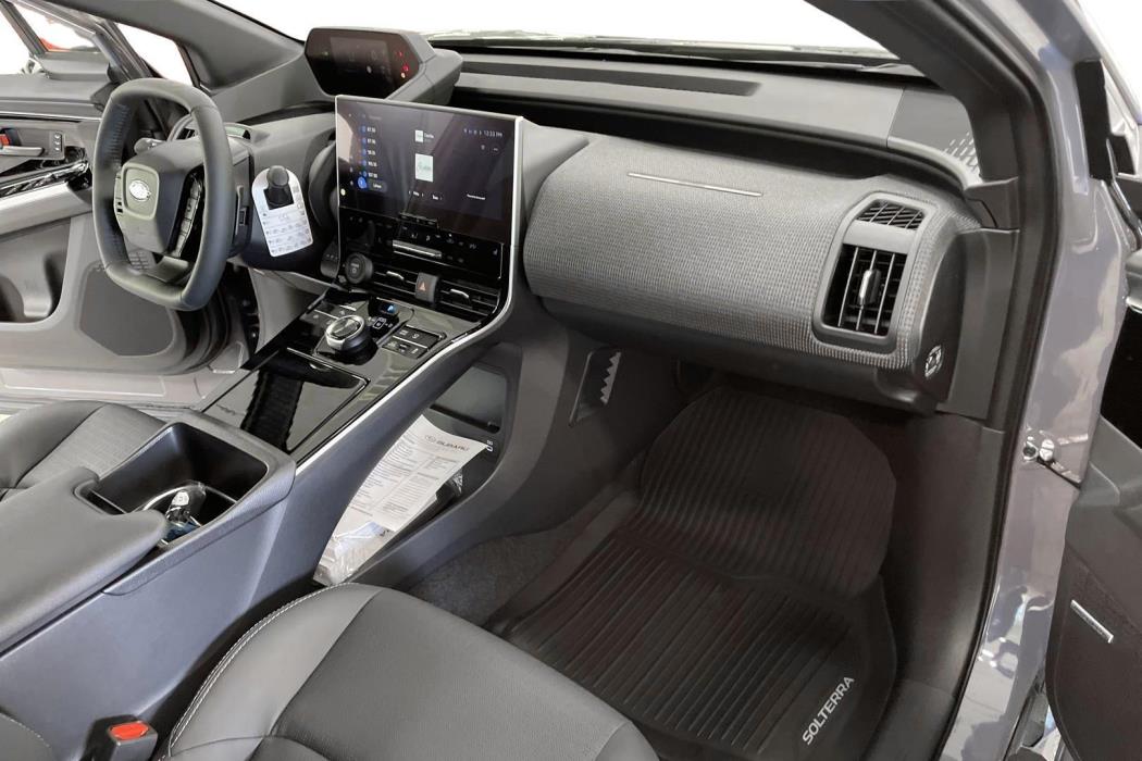 SUBARU Solterra 2025